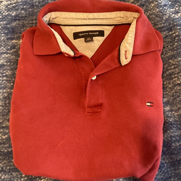 Maroon Tommy Hilfiger polo shirt gently pre owned condition - Picture 5 of 5